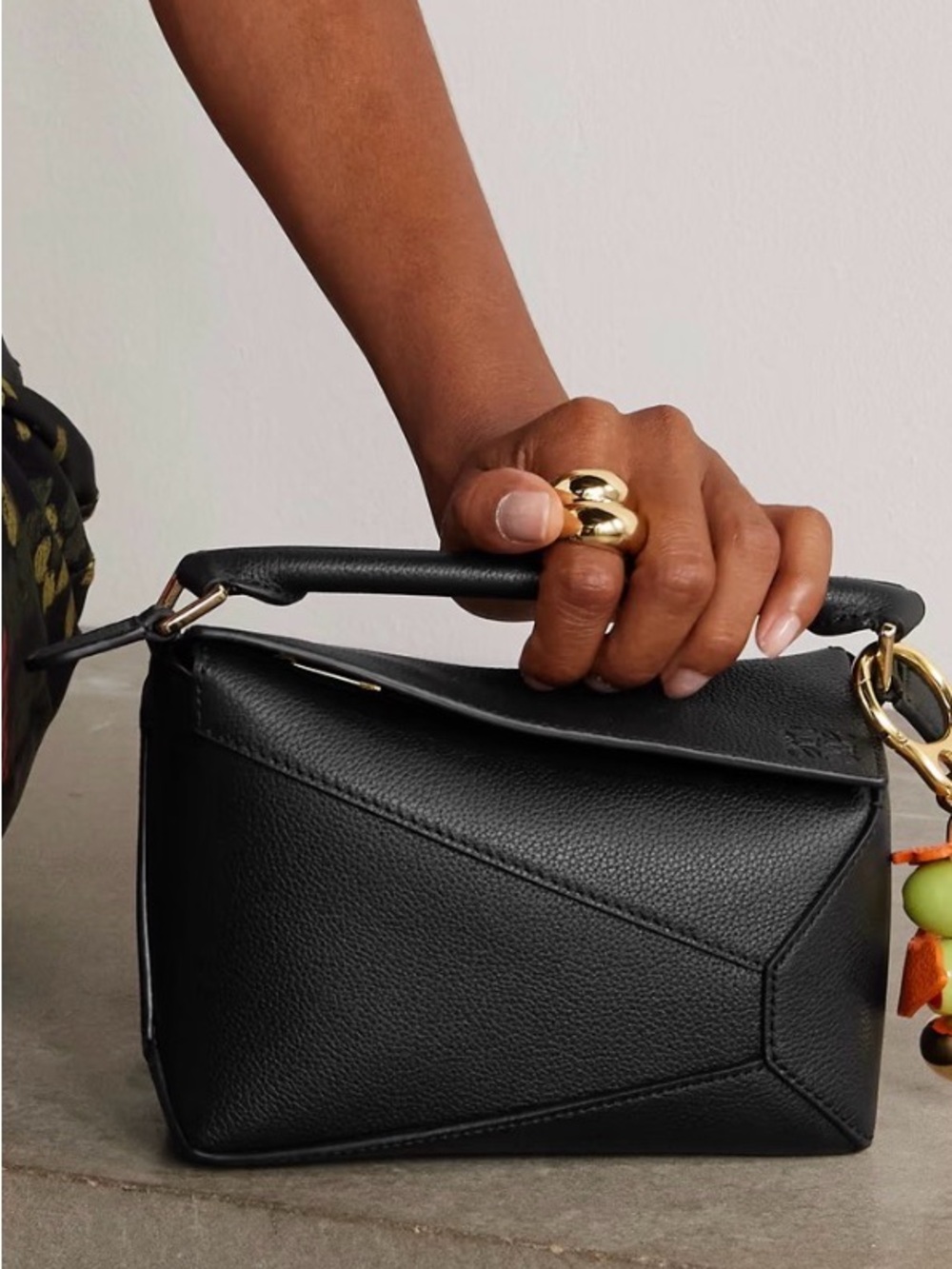 Black Structured Top-Handle Women’s Bag - Picture 2 of 2